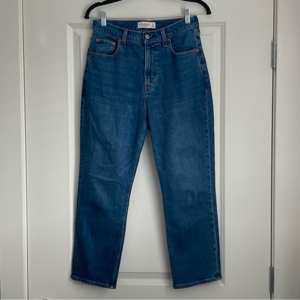 Abercrombie & Fitch Curve Love Ultra High Rise Ankle Straight Jeans 27 Short